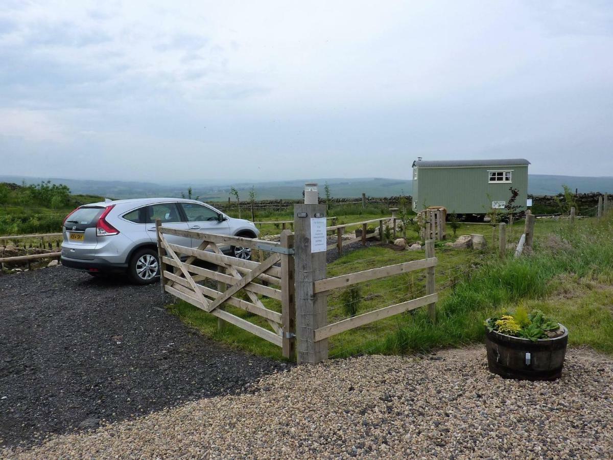 The Buteland Stop Rosie Off Grid Shepherds Hut Белингъм Екстериор снимка
